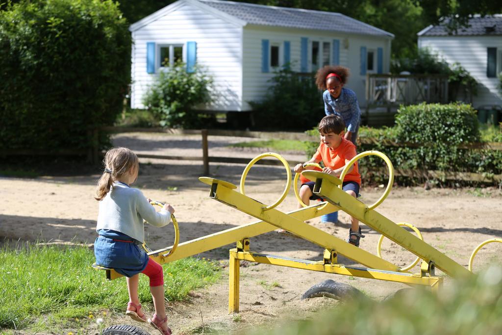 Camping Le Val De Trie Béhen Kültér fotó